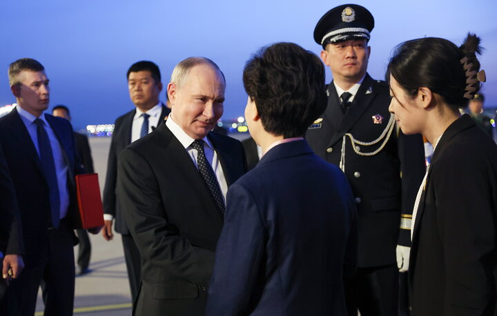 Tổng thống Nga Putin đến Bắc Kinh vào sáng sớm 16/5 theo giờ địa phương. (Ảnh: TASS)