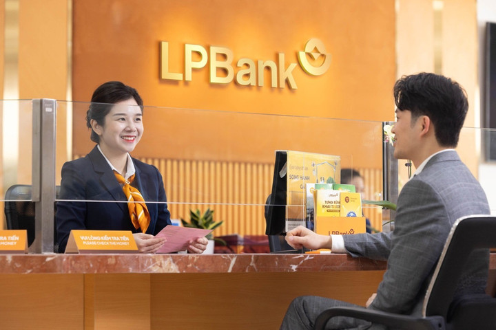 LPBank sẽ tăng vốn điều lệ lên hơn 33.576 tỷ đồng.