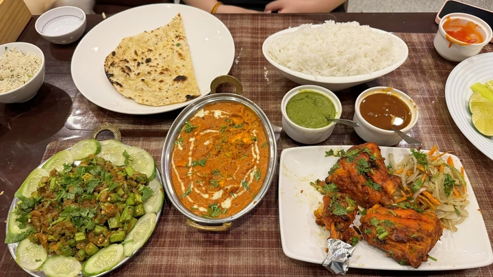 Nhà hàng Shanti Indian Cuisine bán nhiều món ăn đậm chất Ấn Độ. (Ảnh: T.H)