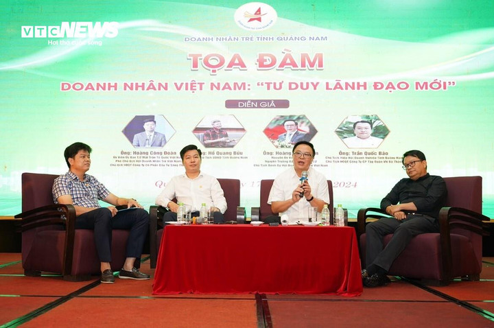 Các diễn giả tại buổi tọa đàm.