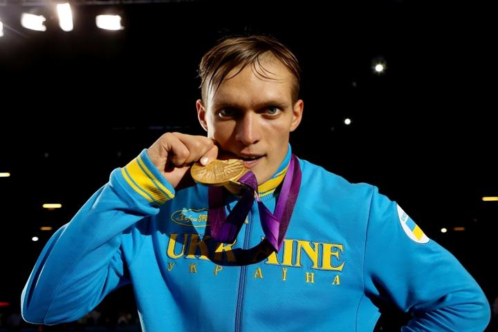 Oleksandr Usyk giành HCV Olympic 2012.