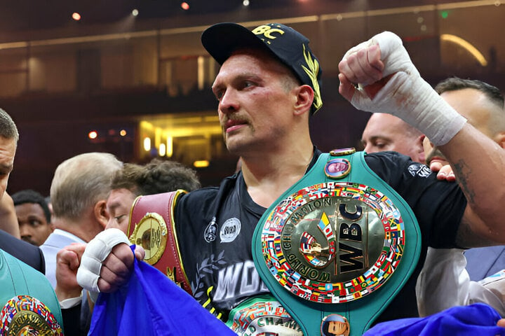 Oleksandr Usyk là nhà vô địch tuyệt đối của boxing hạng nặng thế giới.