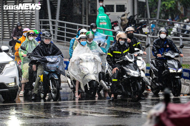 Chiều tối và tối 20/5, khu vực Bắc Trung Bộ mưa rào và dông rải rác, cục bộ có mưa to. (Ảnh: Đắc Huy)