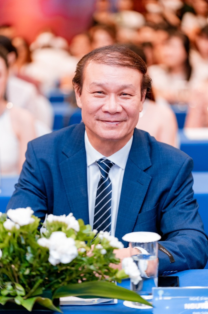 "Ông trùm phản diện" NSND Nguyễn Hải là thành viên trong ban giám khảo.