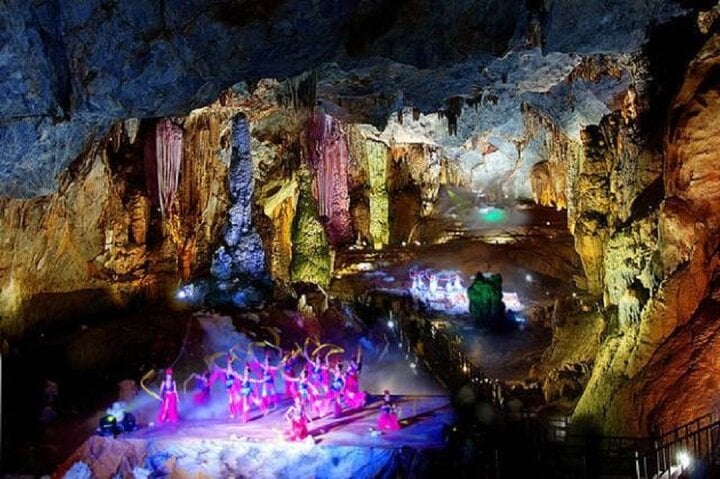 Lễ hội hang động Quảng Bình được tổ chức định kỳ hằng năm, vào khoảng cuối tháng 7 và đầu tháng 8.