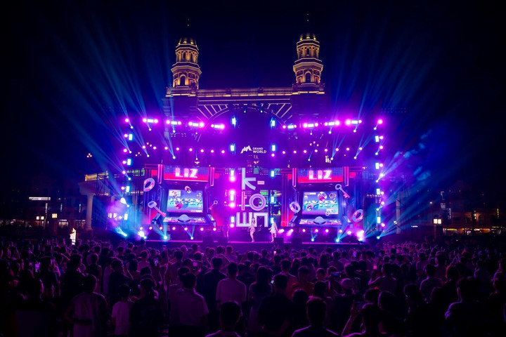 K-Town sẽ tiếp tục mang tới một sân khấu hoành tráng với các chương trình hấp dẫn mang đậm hơi thở Hàn Quốc.