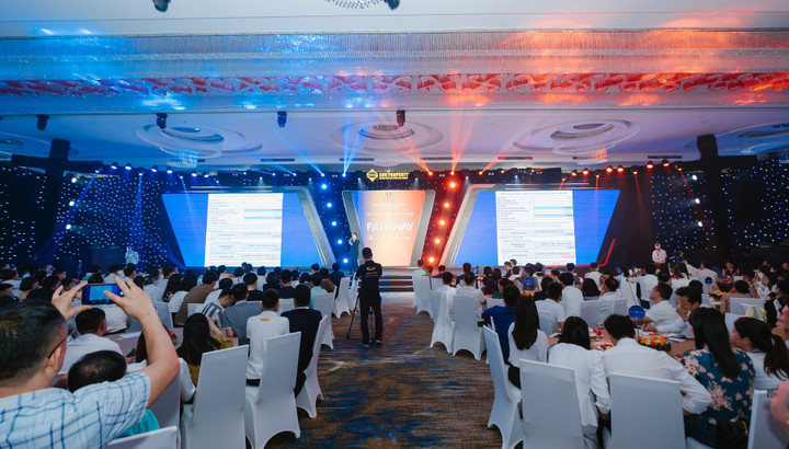 Nhà đầu tư lắng nghe nhận định về tiềm năng bứt phá của bất động sản Sầm Sơn.