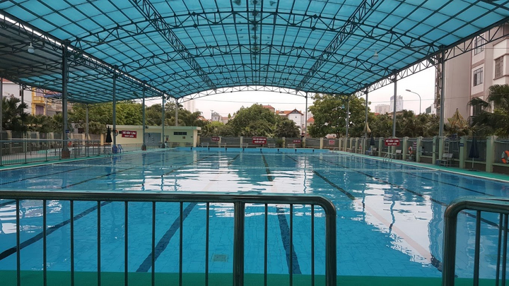 Những bể bơi Hà Đông sạch, hiện đại nhất - 4