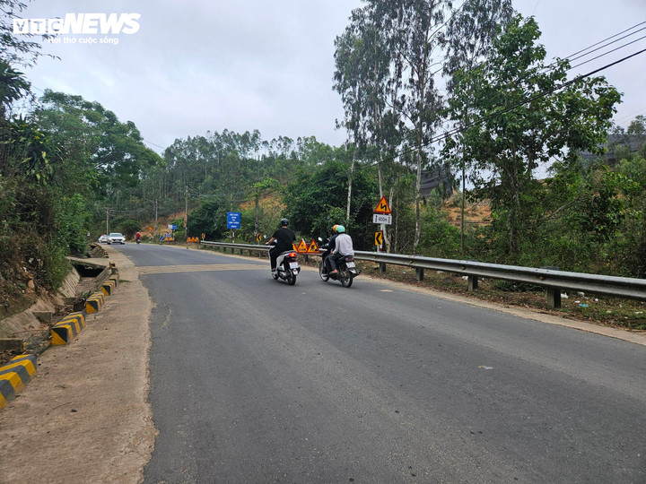 Tuyến ĐT.641 đoạn qua khu vực đèo Thị.