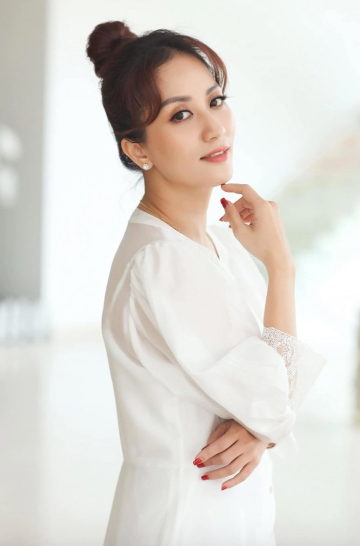 Khánh Thi xin lỗi Thu Minh và Thuỷ Tiên vì bị lôi vào ồn ào.