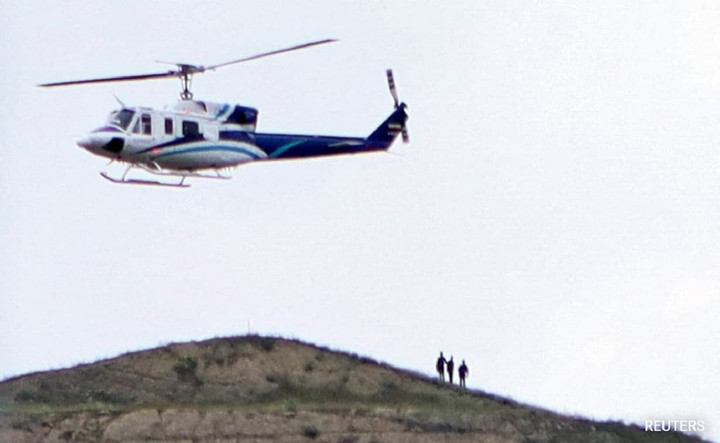 Chiếc trực thăng Bell 212 chở Tổng thống Iran Raisi trước khi gặp tai nạn hôm 19/5. (Ảnh: Reuters)
