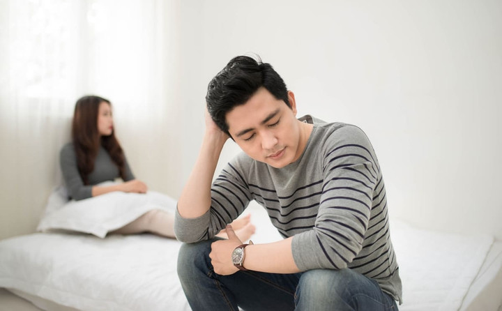 Chỉ ngửi từng ấy mùi trên cơ thể vợ tôi đã thấy ngại, nhưng cũng không dám thổ lộ để cô ấy biết. (Ảnh minh họa)