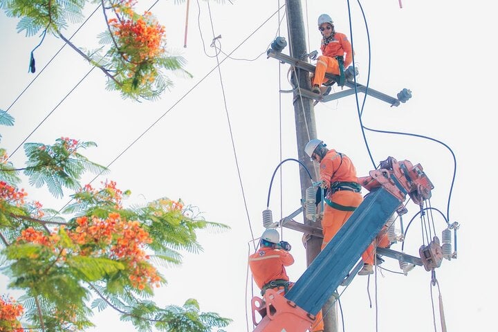 Thông tin “cơ quan chức năng của Việt Nam kêu gọi một số doanh nghiệp ở phía Bắc tự nguyện giảm 30% mức sử dụng điện” là không chính xác. (Ảnh minh họa: EVN)