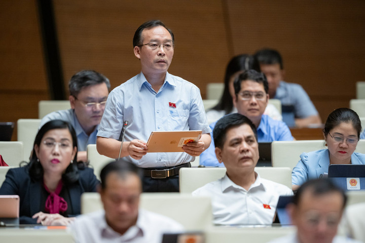 Đại biểu Trần Văn Tuấn - ĐBQH tỉnh Bắc Giang.