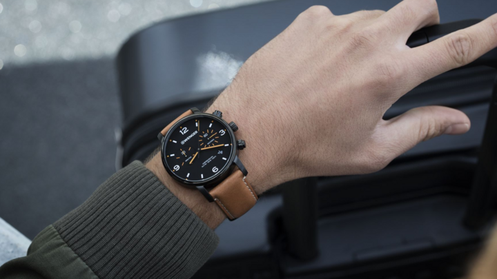 Đồng hồ Wenger Urban Metropolitan Chrono 01.1743.113 - Ưu đãi 50%.