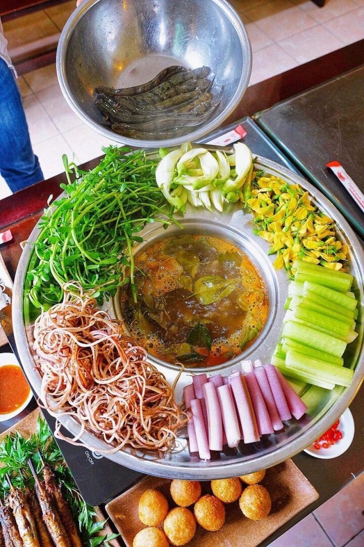 Quán Tài lẩu cá kèo là nơi để thực khách thưởng thức ẩm thực miền Nam trọn vẹn và tinh tế.