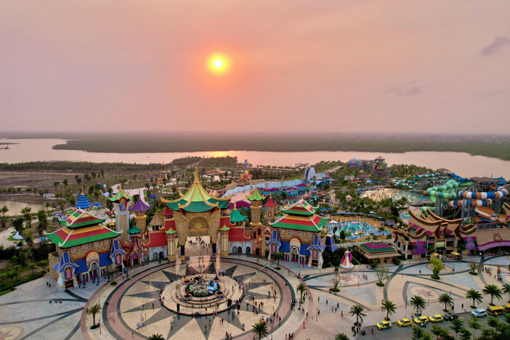 Công viên Thần thoại thuộc Tổ hợp Khu du lịch Quốc tế Đồi Rồng. Ảnh: Khu du lịch Quốc tế Đồi Rồng.