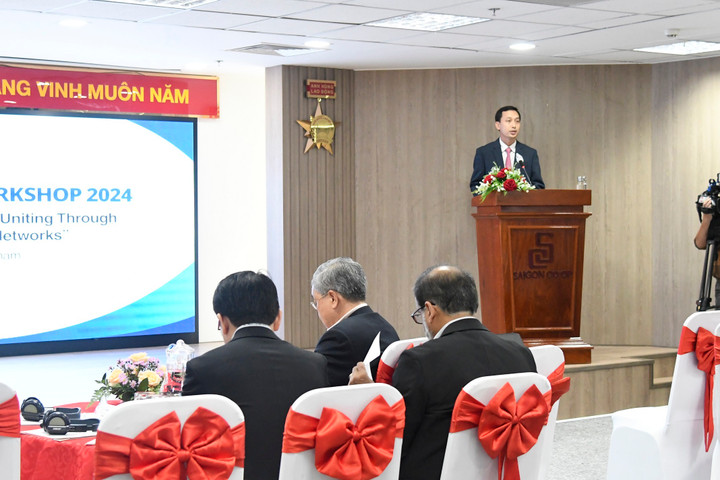 Vũ Anh Khoa, Chủ tịch HĐQT Saigon Co.op phát biểu tại hội thảo.