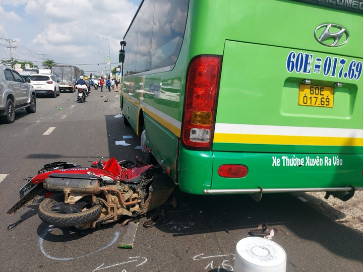 Hiện trường vụ tai nạn ở huyện Thống Nhất, tỉnh Đồng Nai khiến 2 người thương vong.