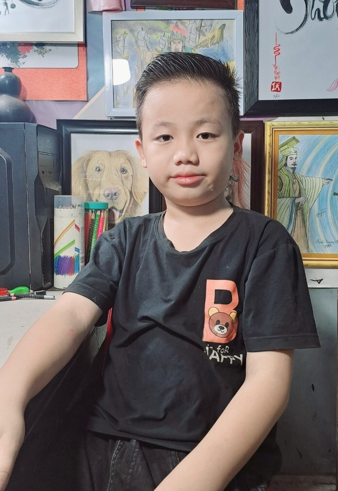 Cậu bé lớp 4 ở Đắk Lắk 'gây mê' trên TikTok nhờ tài vẽ tranh đẹp mê ly - 3