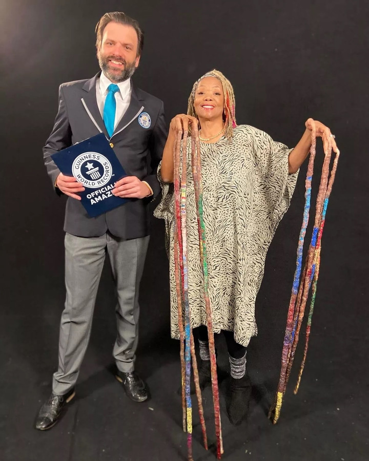 Diana Armstrong được trao Kỷ lục Guinness Thế giới. (Ảnh: Kỷ lục Guinness thế giới)