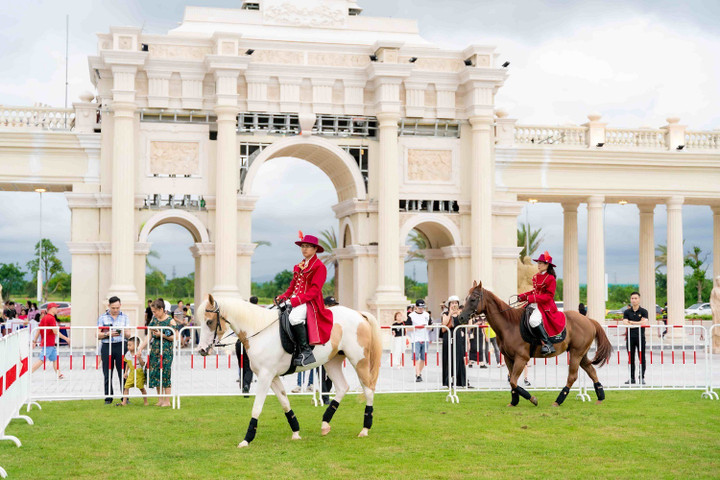 Ra mắt Vinhomes Elite Club, lộ diện thêm 'siêu phẩm' tại Thành phố Đảo Hoàng Gia - 10