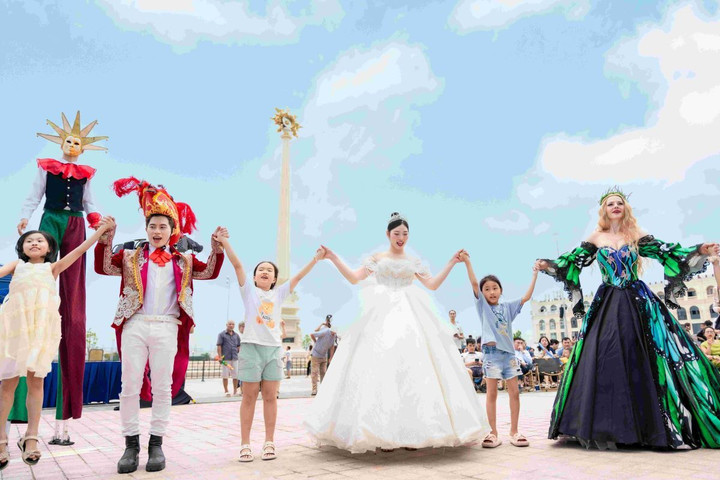 Chuỗi sự kiện “Wonder Island - Miền đất diệu kỳ trên đảo Hoàng Gia” chào đón các cư dân tương lai trải nghiệm mùa vui bất tận nhân dịp Tết thiếu nhi 1/6.
