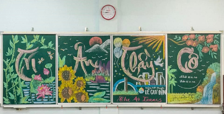 Lớp 12A4 Trường THPT chuyên Lê Quý Đôn (Đà Nẵng) khoe tài trang trí bảng với dòng chữ "Tri ân thầy cô". (Ảnh: Trịnh Phú Gia)