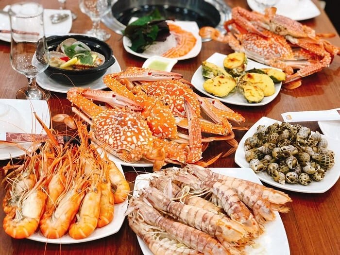 Ghé ngay 12 địa chỉ buffet hải sản ngon, chất lượng ở Nha Trang