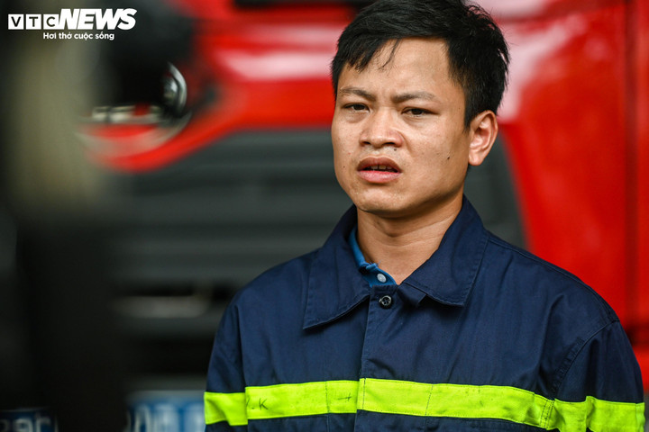 Trung úy Bùi Viết Kết kể lại thời điểm cứu các nạn nhân trong vụ cháy.