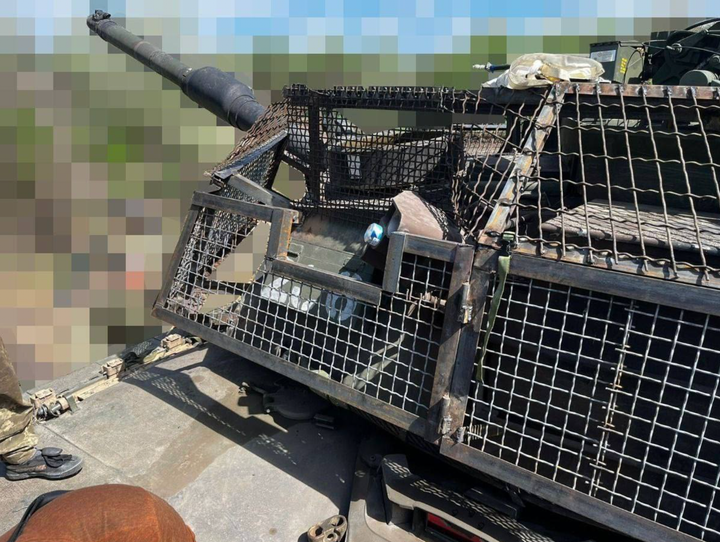 Vẫn chưa rõ hiệu quả thực tế của các lồng bảo vệ tự chế này ra sao.