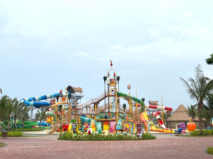 Sự kiện khai trương của VinWonders Cửa Hội vào 1/6 tới được kì vọng sẽ đánh dấu sự xuất hiện lần đầu tiên của quần thể du lịch - giải trí đẳng cấp quốc tế tại Nghệ An, đồng thời thổi bùng sức sống mảnh đất “địa linh nhân kiệt”, đưa Nghệ An trở thành biểu tượng du lịch mới của khu vực Bắc Trung Bộ.