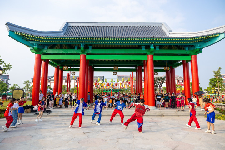 Choáng ngợp với màn ra mắt của Học viện cưỡi ngựa đầu tiên tại Việt Nam - 11