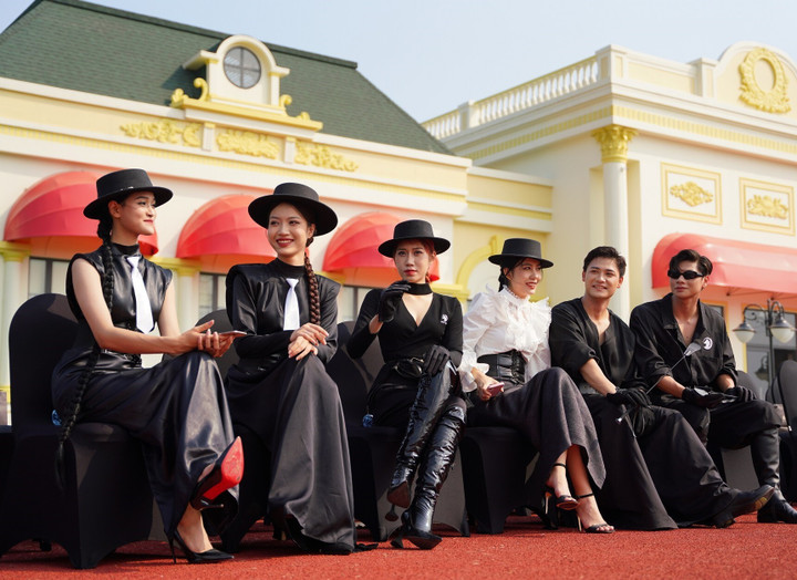 Choáng ngợp với màn ra mắt của Học viện cưỡi ngựa đầu tiên tại Việt Nam - 2