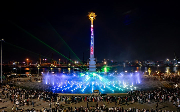 Idol XIUMIN cùng 100.000 khán giả bùng nổ trong đêm nhạc tại 'đảo thiên đường' Vũ Yên - 14