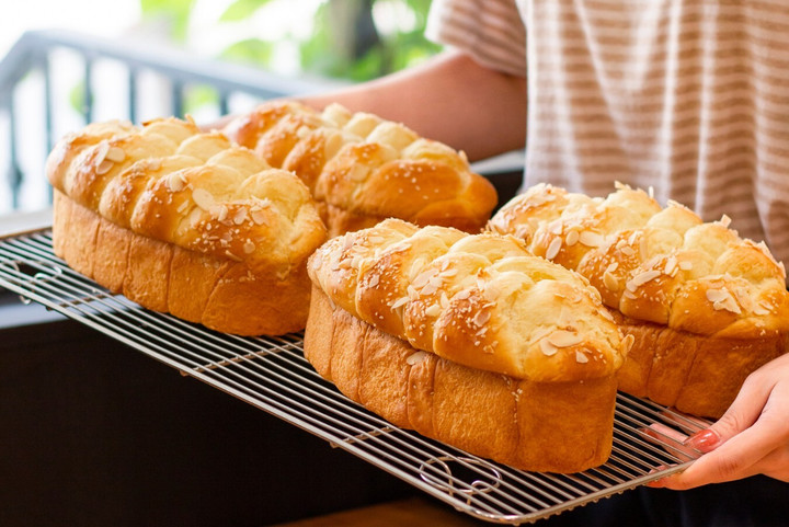 'Cơn sốt' bánh mì phô mai Hoàng Kim đổ bộ Sugar Town - 4