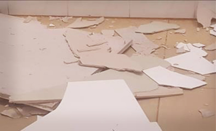 Bị mảng thạch cao rơi trúng, người đàn ông ở Quảng Ninh tử vong. (Ảnh minh hoạ: TTXVN)