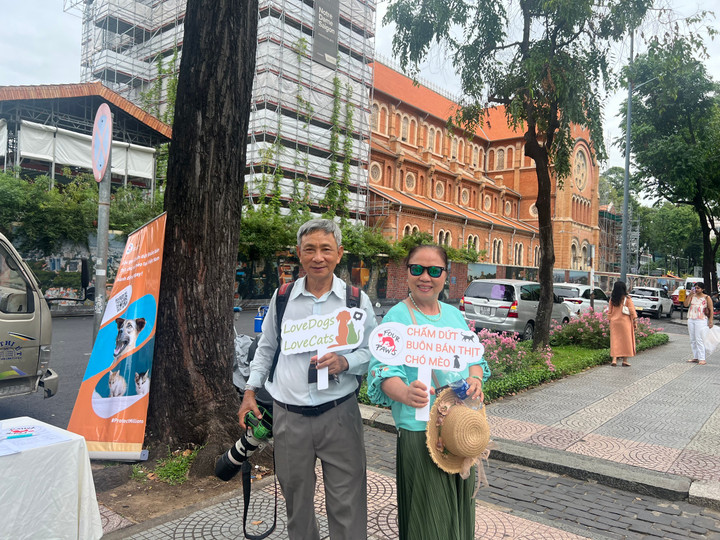 Người dân ủng hộ chương trình tại TP.HCM.