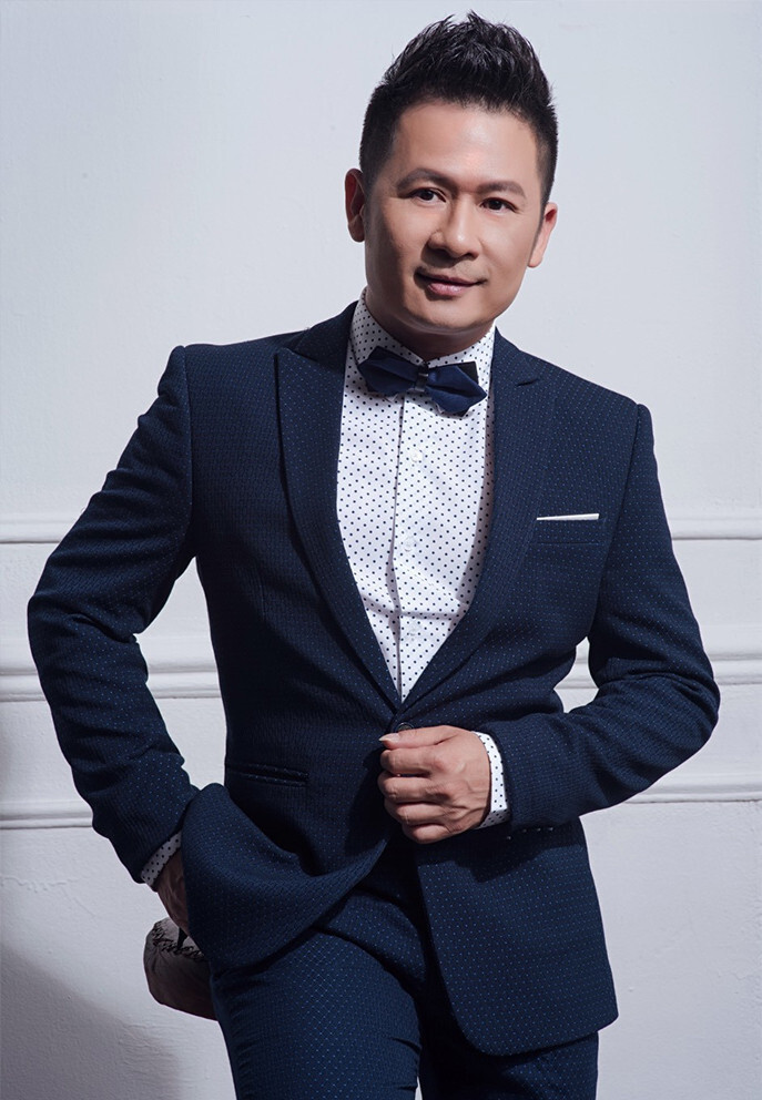 Bằng Kiều: 'Tôi duy trì sự lãng mạn với bạn gái kém 18 tuổi mỗi ngày' - 1