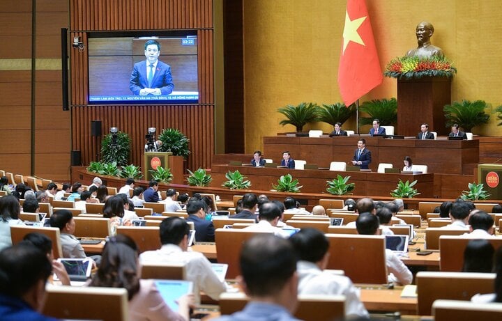 Toàn cảnh phiên chất vấn Bộ trưởng Nguyễn Hồng Diên. (Ảnh: quochoi.vn)