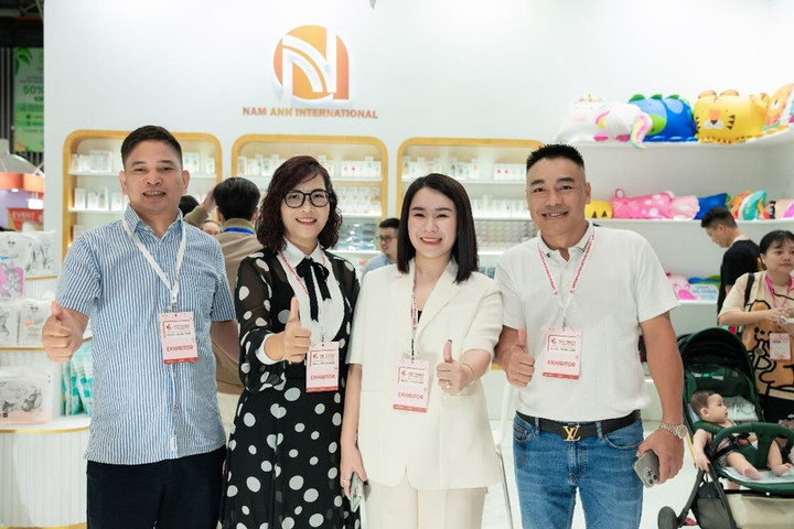 Ban lãnh đạo công ty cổ phần Nam Anh International trực tiếp tiếp đón Quý đối tác, Quý khách hàng tới tham quan gian hàng.