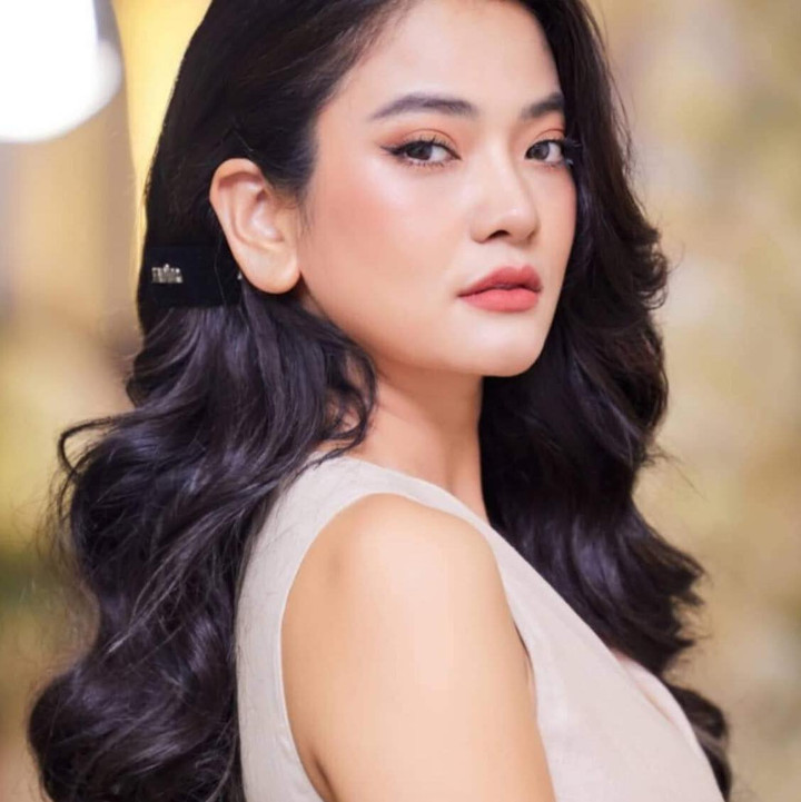 Diễn viên Thúy Hằng nổi tiếng với phim "Mưa bóng mây".