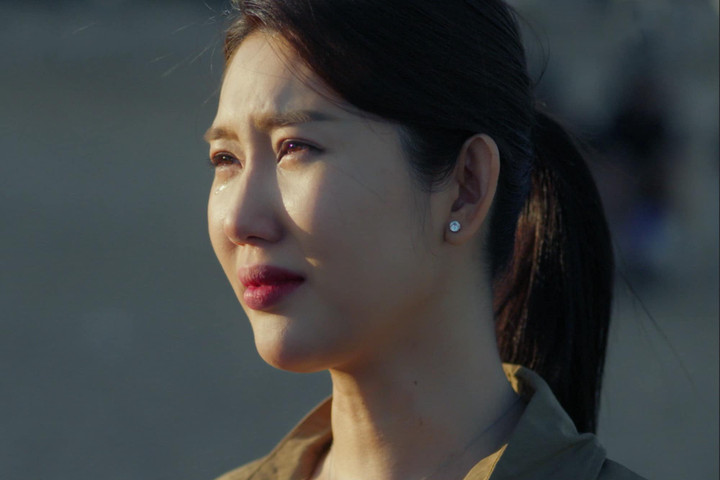 Thuý Ngân với một vai diễn nhiều nước mắt.