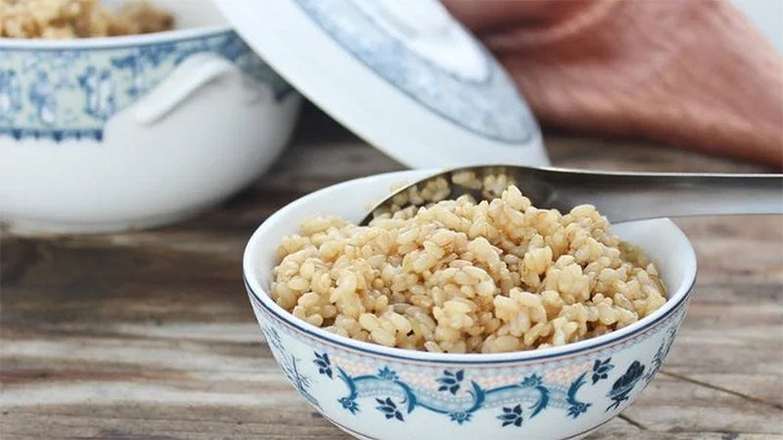 Bạn có biết cách ủ cơm rượu ngon cho Tết Đoan ngọ? (Ảnh: Aloha Do)