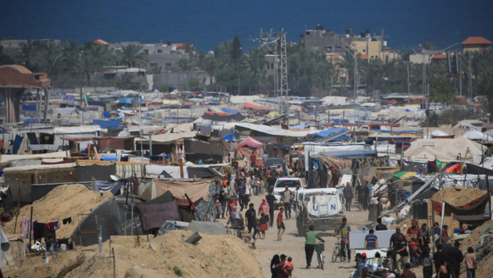 Oxfam cho biết ở Al-Mawasi, chỉ có 121 nhà vệ sinh cho hơn nửa triệu người. (Ảnh: AFP)