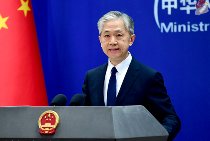 Ông Uông Văn Bân, cựu phát ngôn viên Bộ Ngoại giao Trung Quốc. (Ảnh: China Daily)