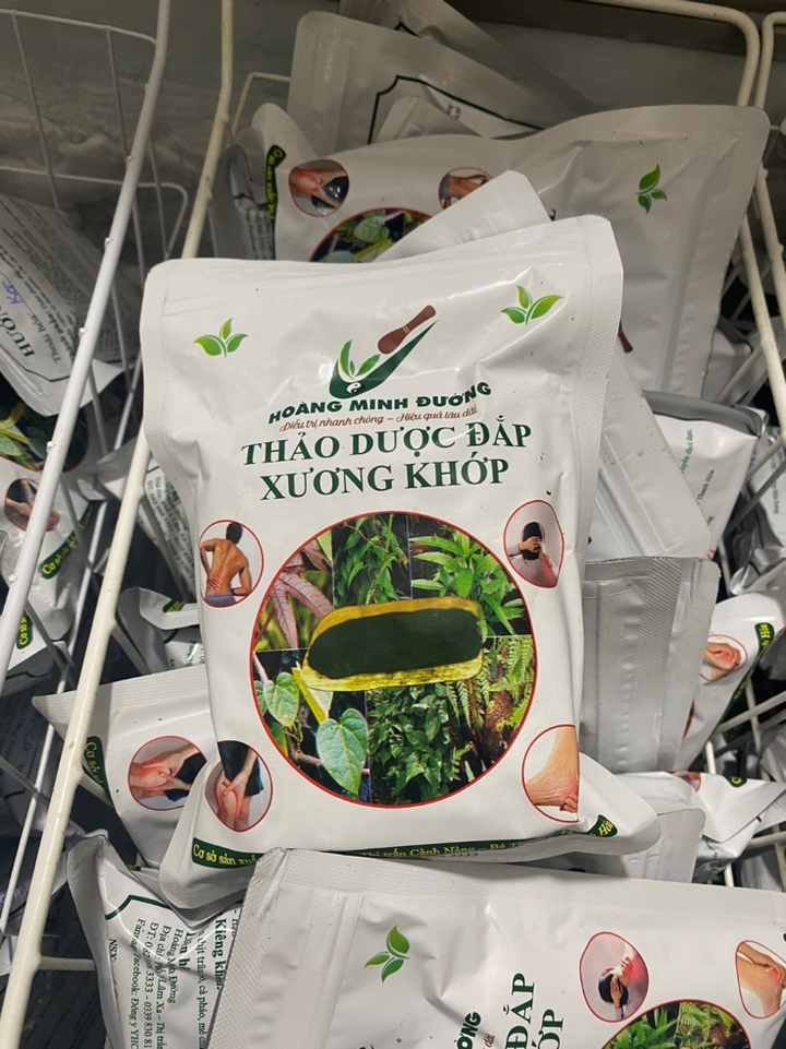 Bài thuốc có nguồn gốc dược liệu rõ ràng, được đóng gói đảm bảo an toàn.