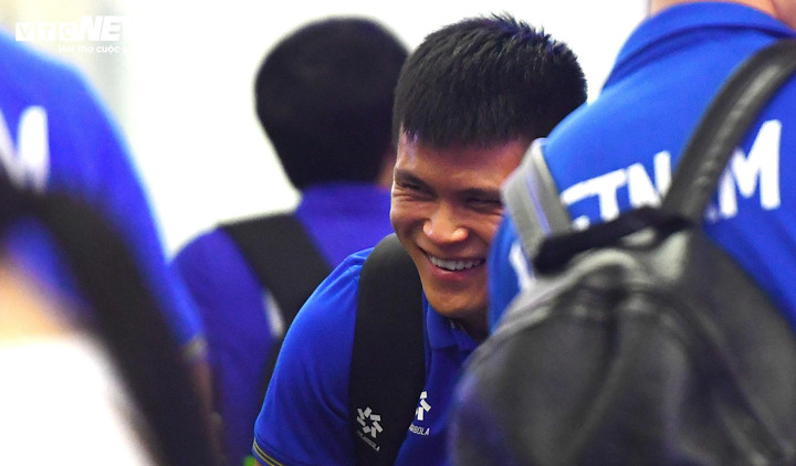 Tuấn Hải vừa có bàn thắng ở phút bù giờ giúp đội tuyển Việt Nam thắng trận.