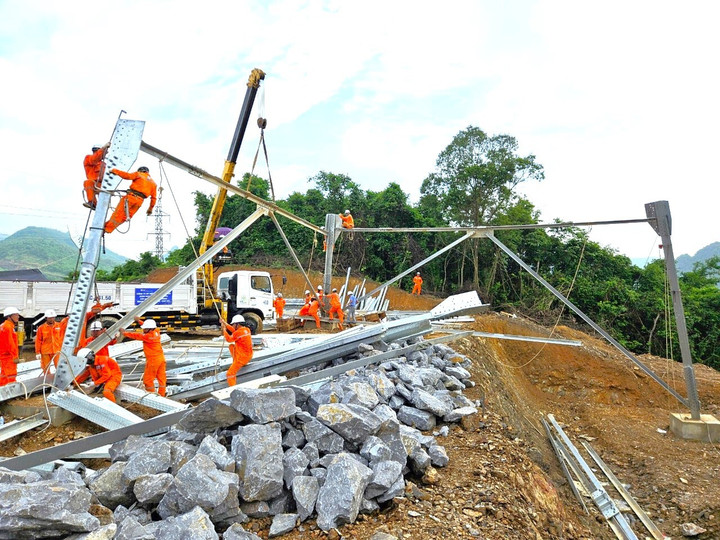 EVN: 5 tháng sản lượng điện sản xuất tăng 12,2% so với cùng kỳ - 5