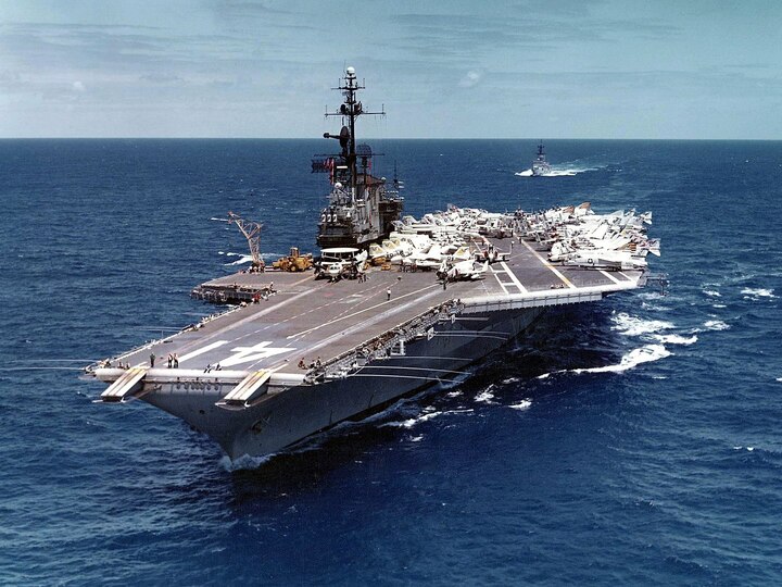 USS Midway (CV-41). (Ảnh: US Navy)